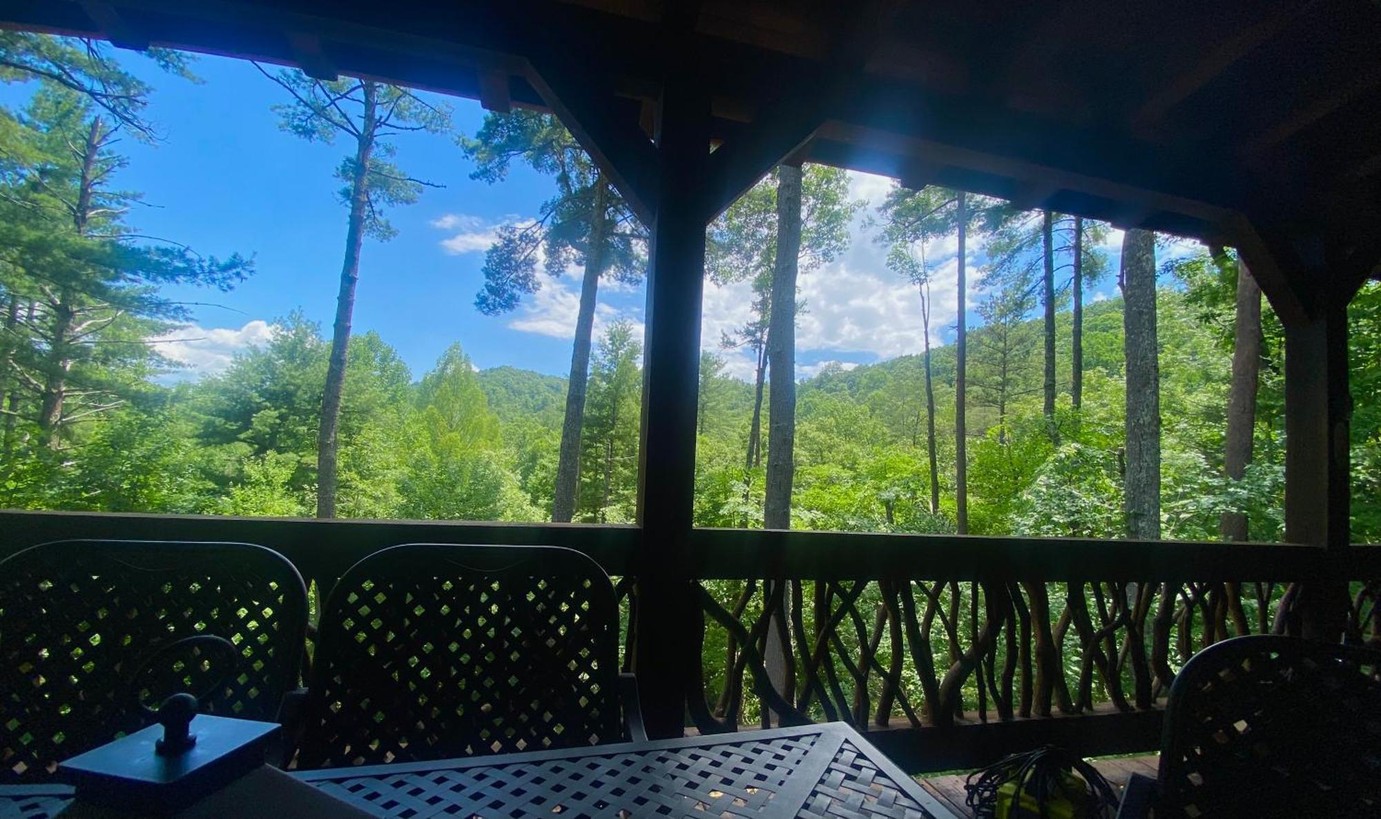 The Cozy Lazy Laurel With Year-Round Mountain Views, Hot Tub, Fire Pit Villa Cherry Log Exterior photo